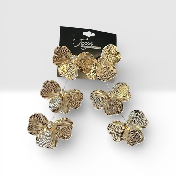 Tanya Creations Jewelry - Gold tone Wire Flower Drop Dangle Statement Earrings post back Tanya Creation